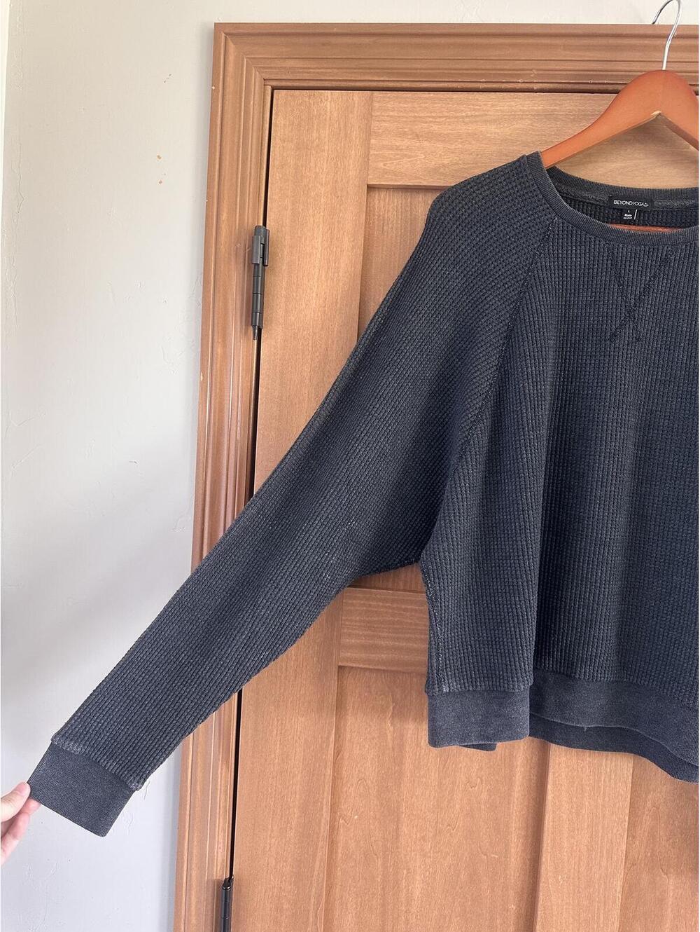 Beyond Yoga With The Band Pullover Waffle Crewneck Sweatshirt Washed Black Large - Picture 3 of 12